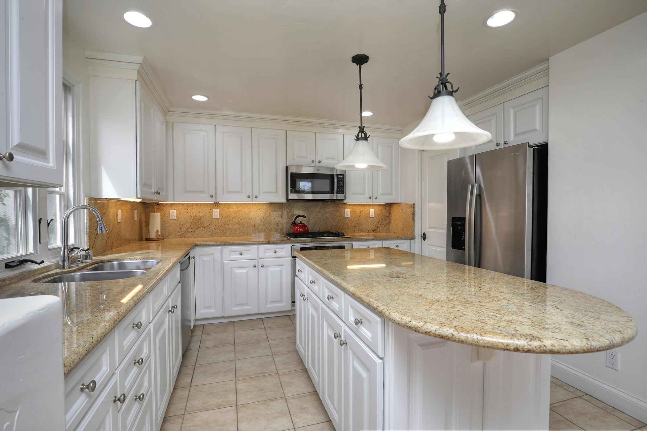 220 Santa Barbara Street Unit: C