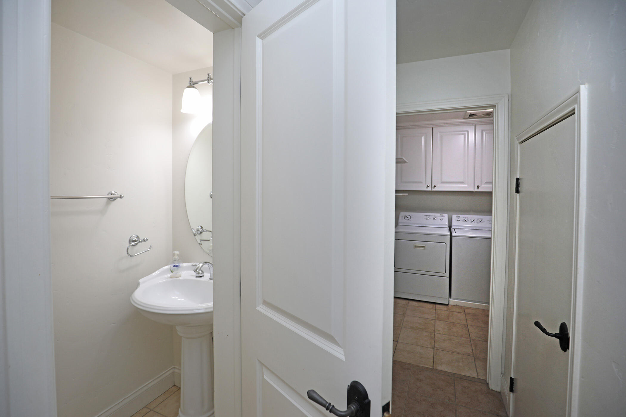 220 Santa Barbara Street Unit: C