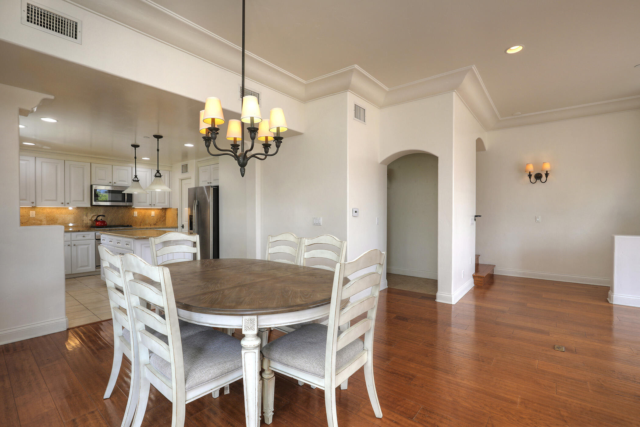 220 Santa Barbara Street Unit: C