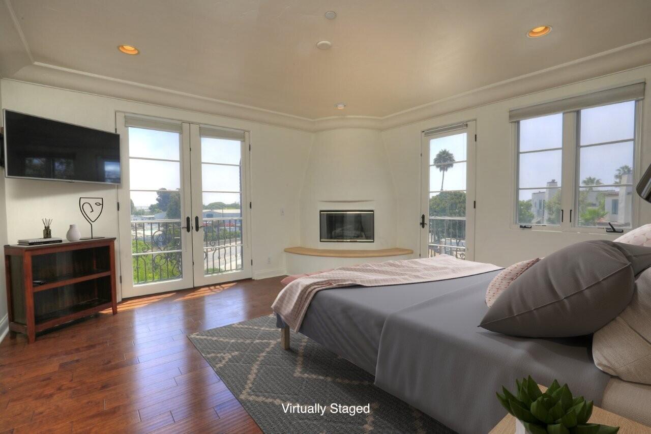 220 Santa Barbara Street Unit: C