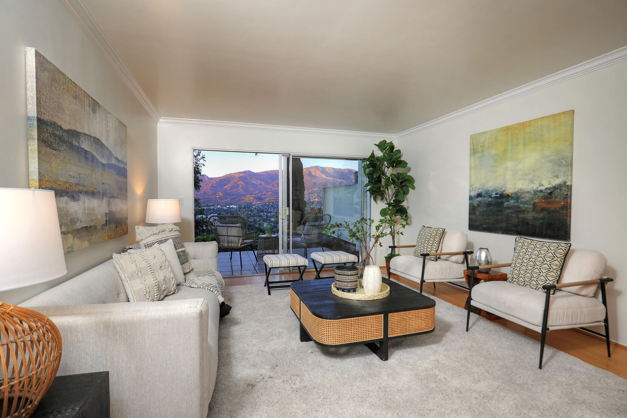 1078 Miramonte Drive, 4