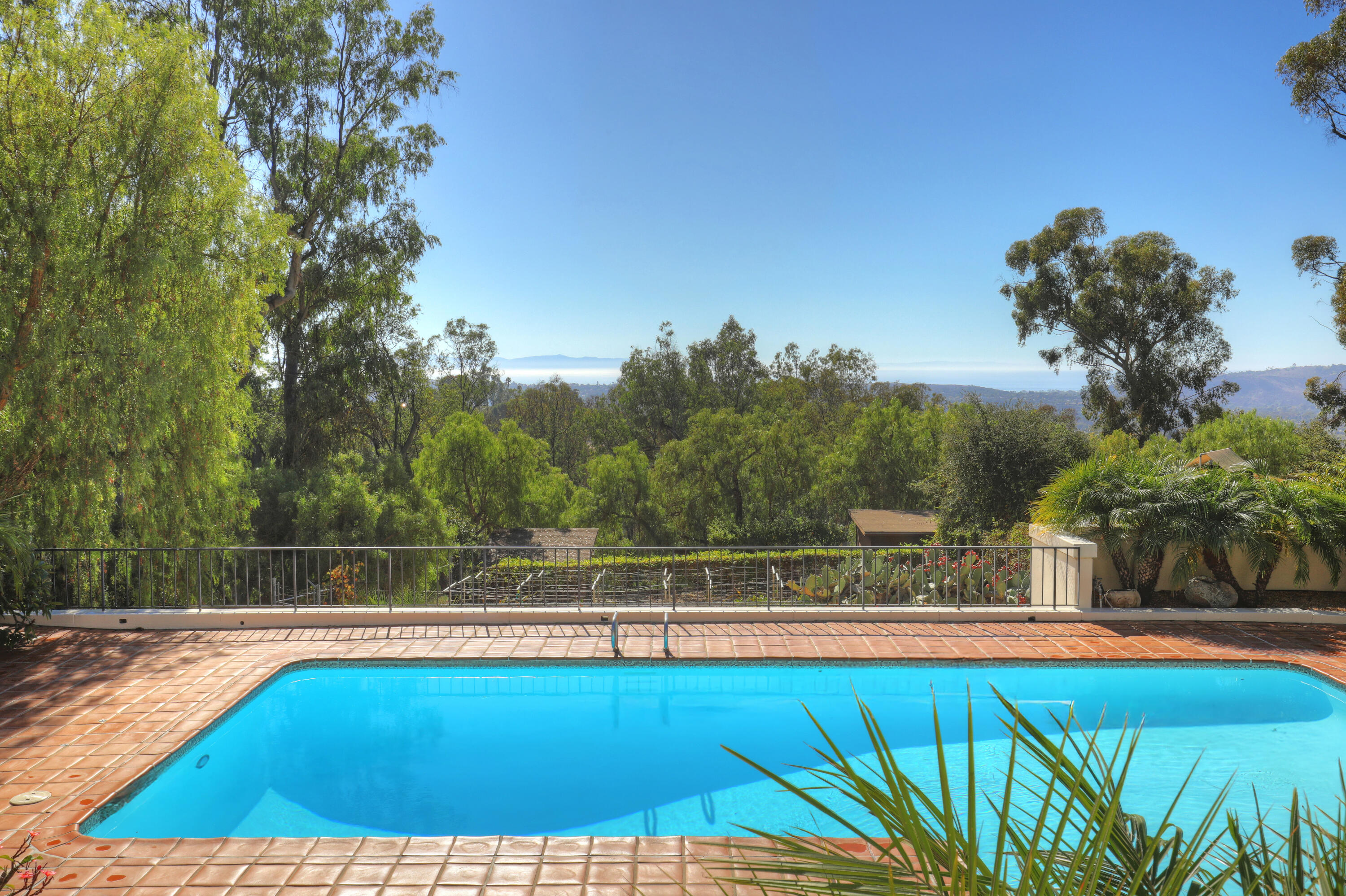 2360 Foothill Road