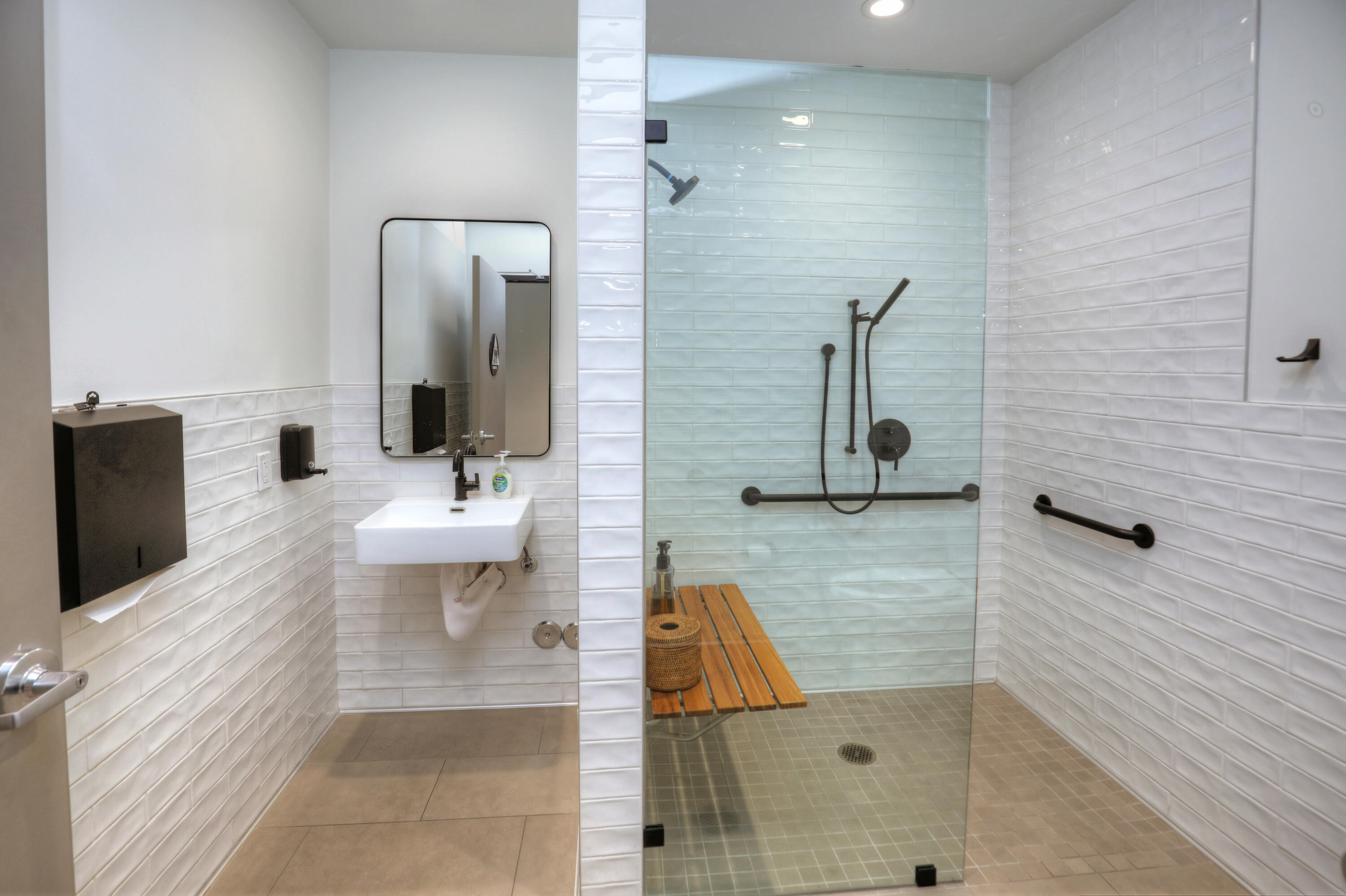 1135 Eugenia Place 5-7