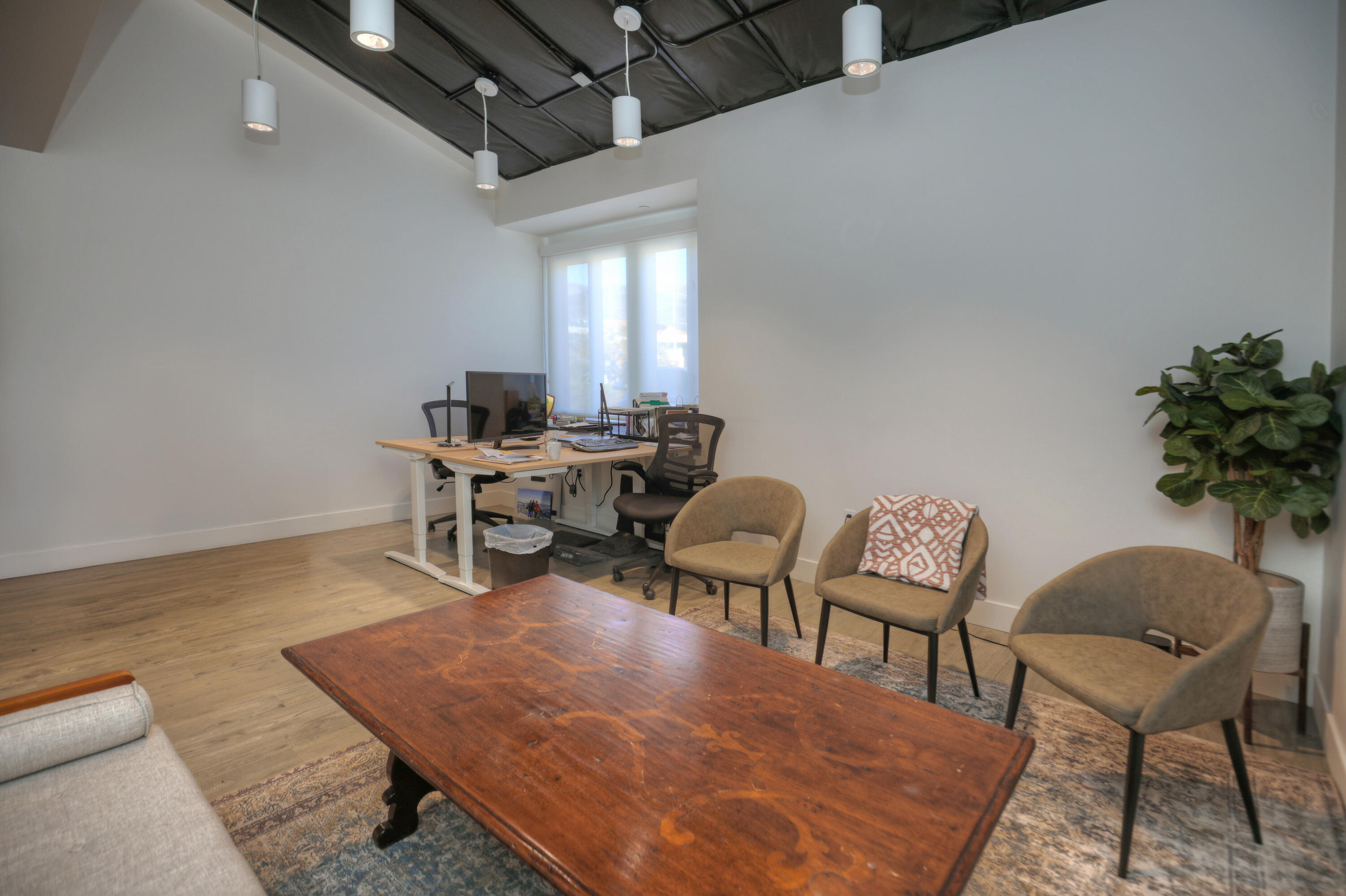 1135 Eugenia Place 5-7