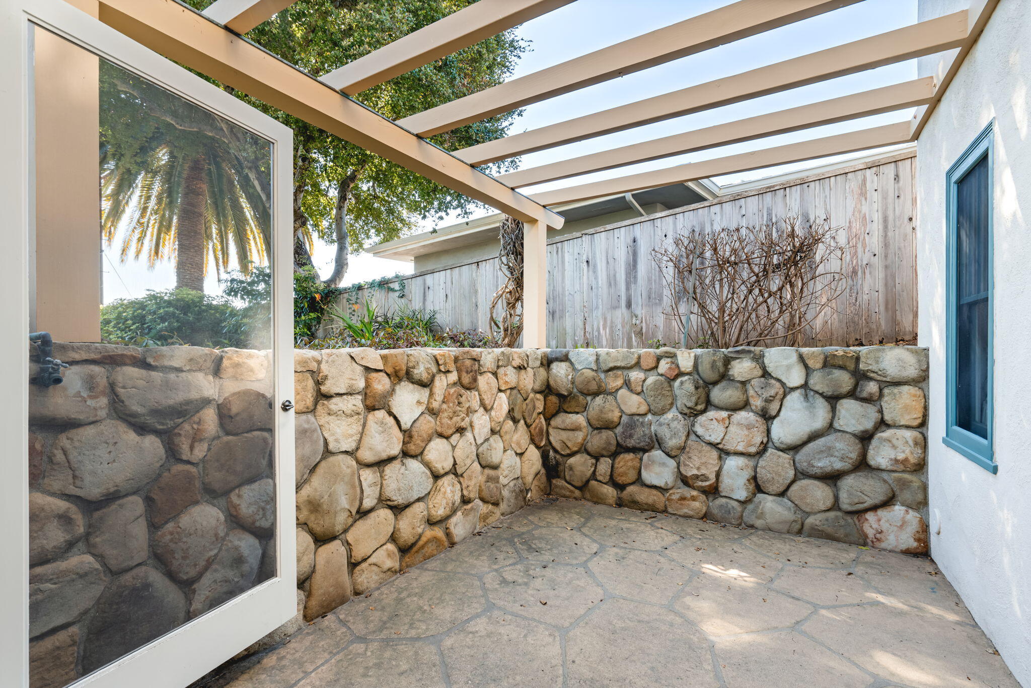 955 Garcia Road