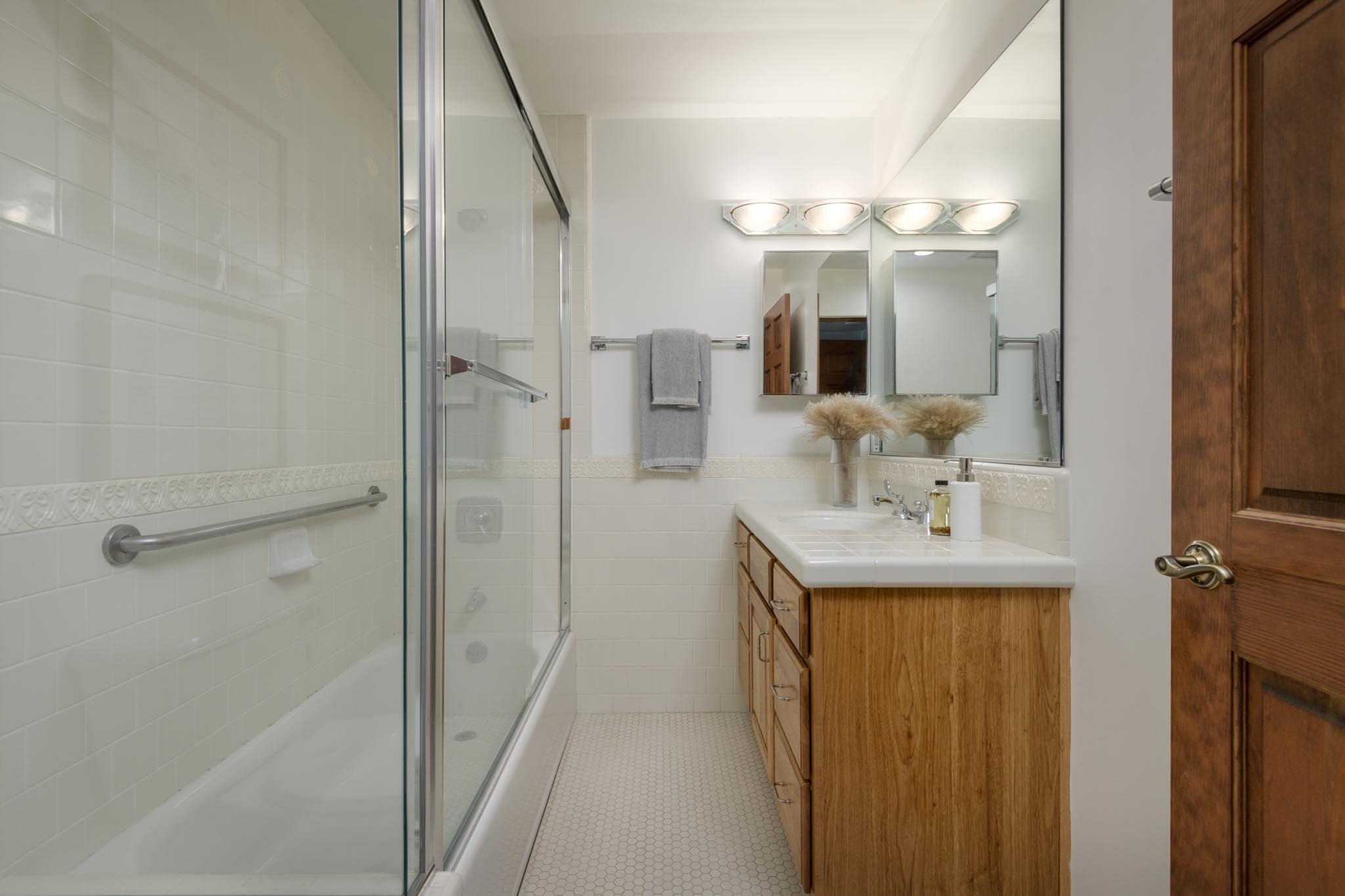 7 E Arrellaga Street