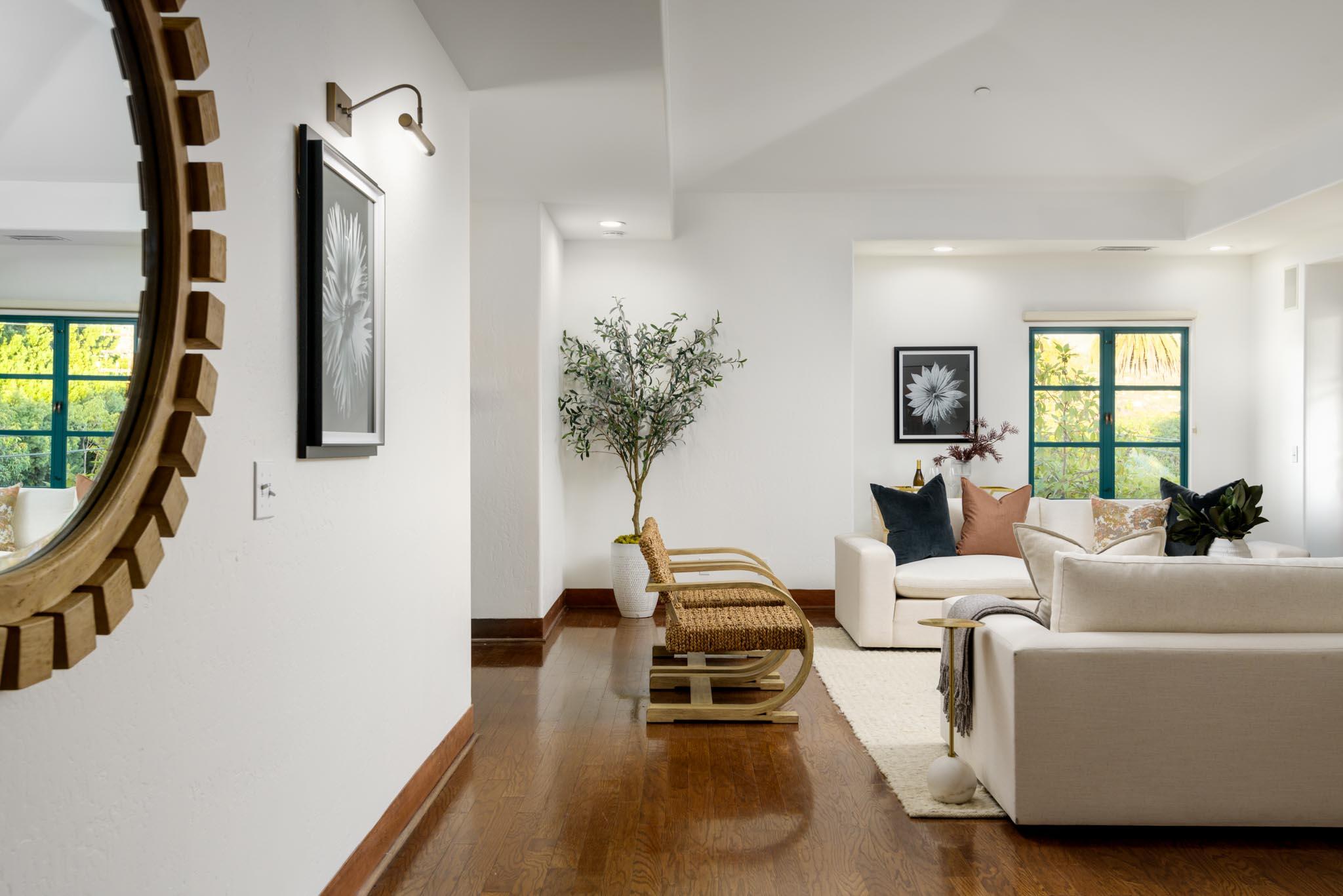 7 E Arrellaga Street