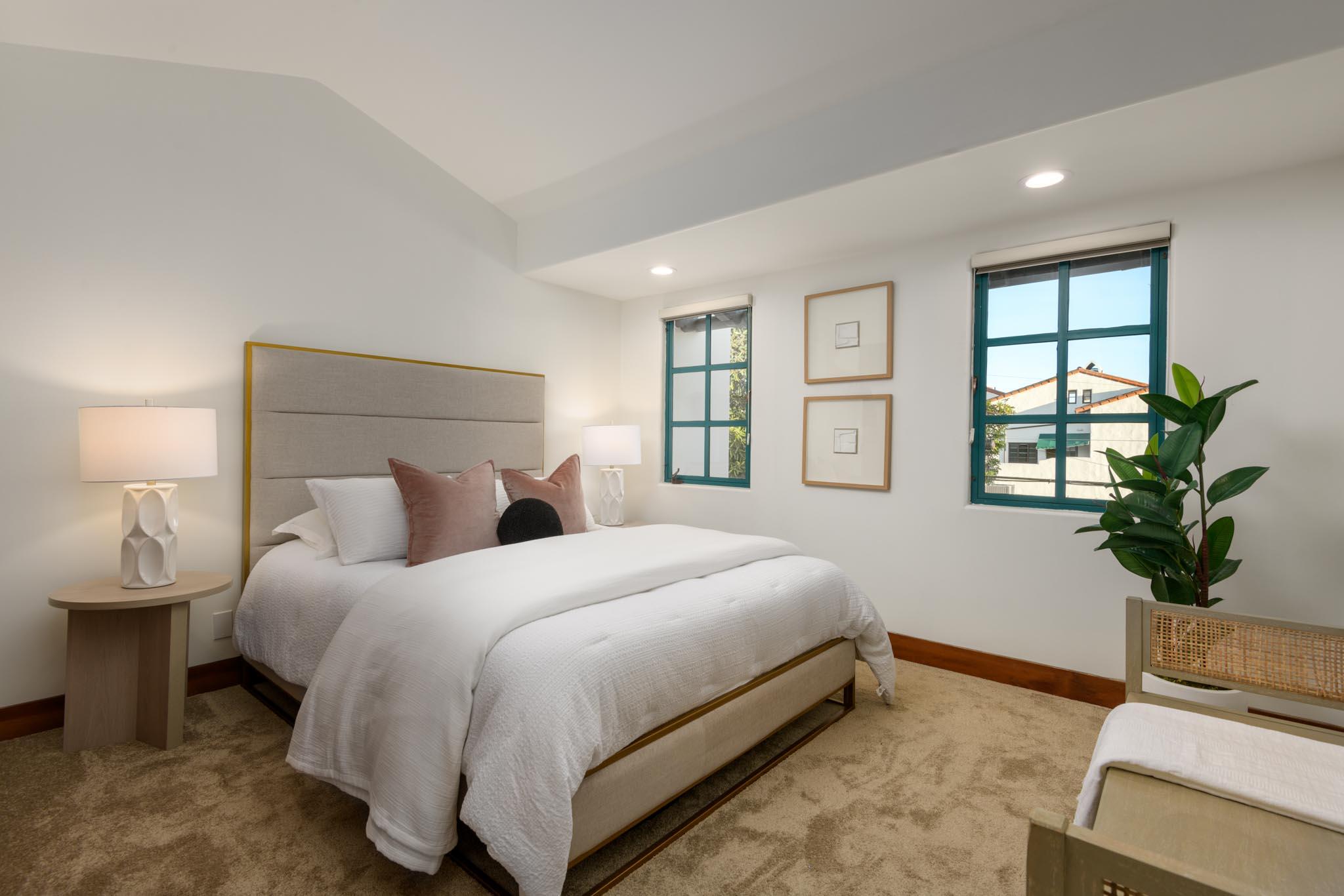 7 E Arrellaga Street