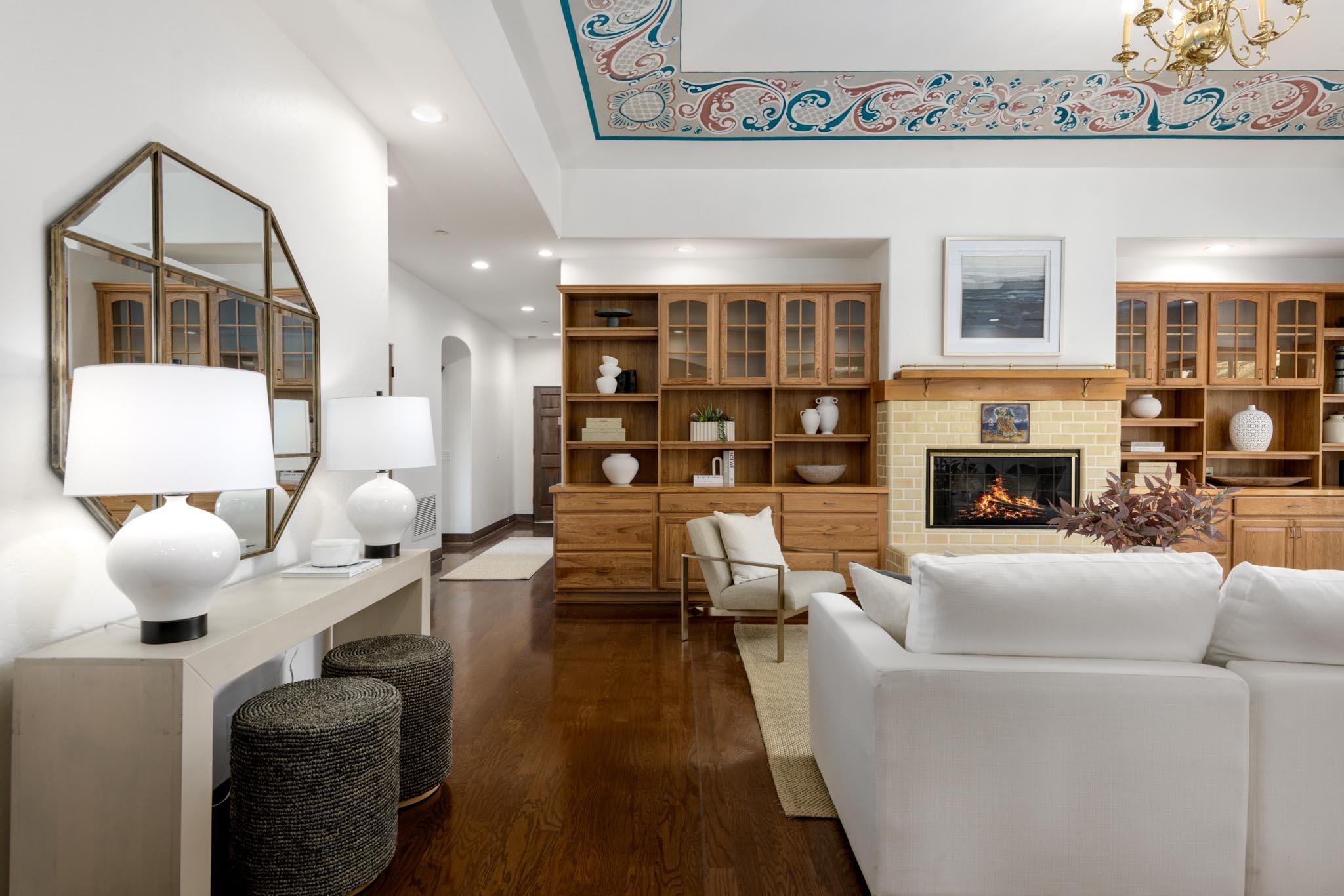 7 E Arrellaga Street