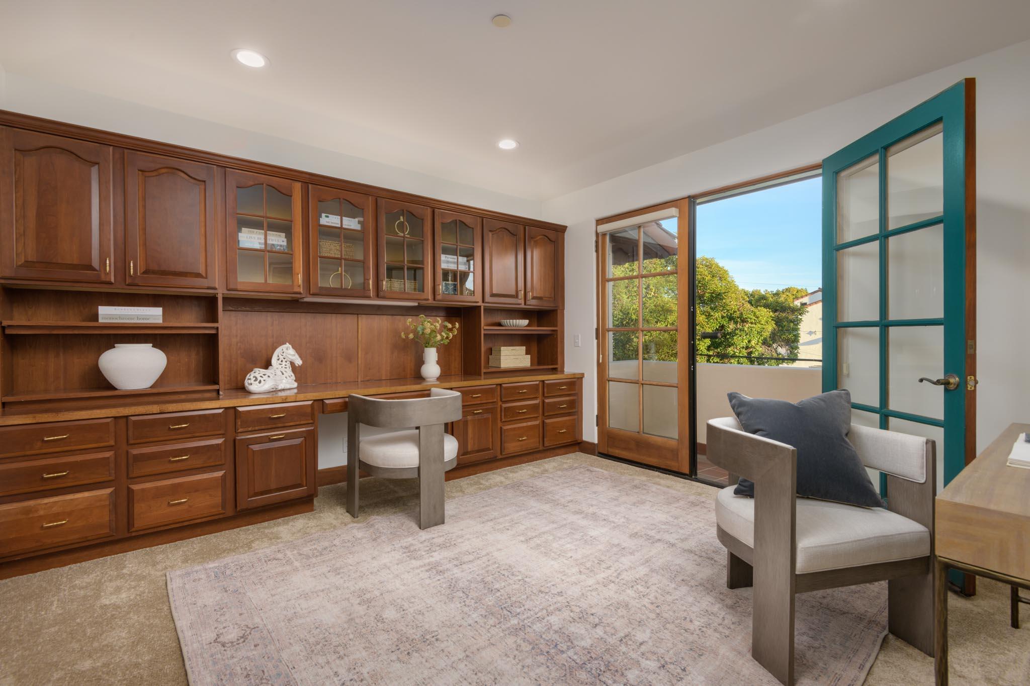 7 E Arrellaga Street