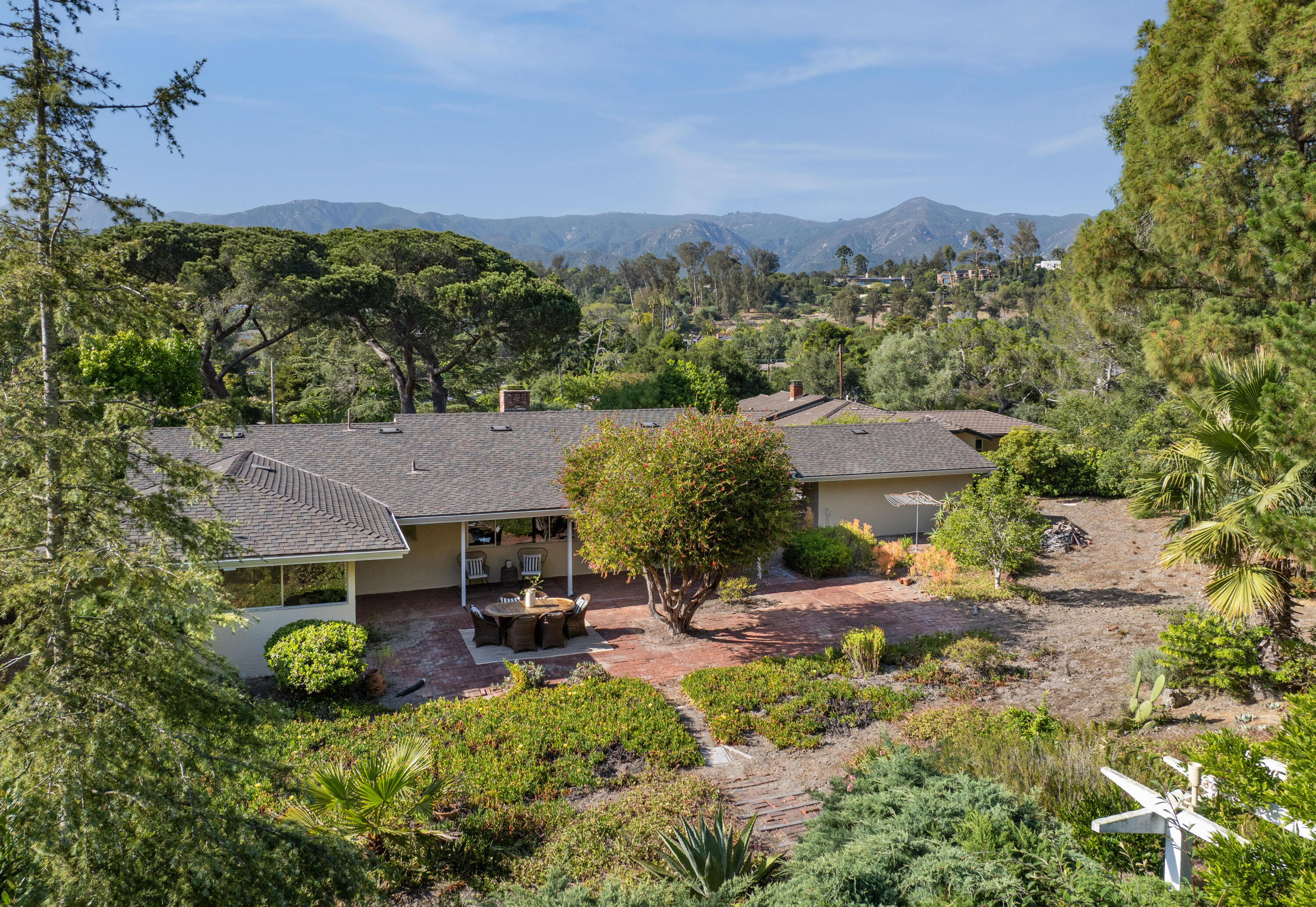 733 Woodland Drive