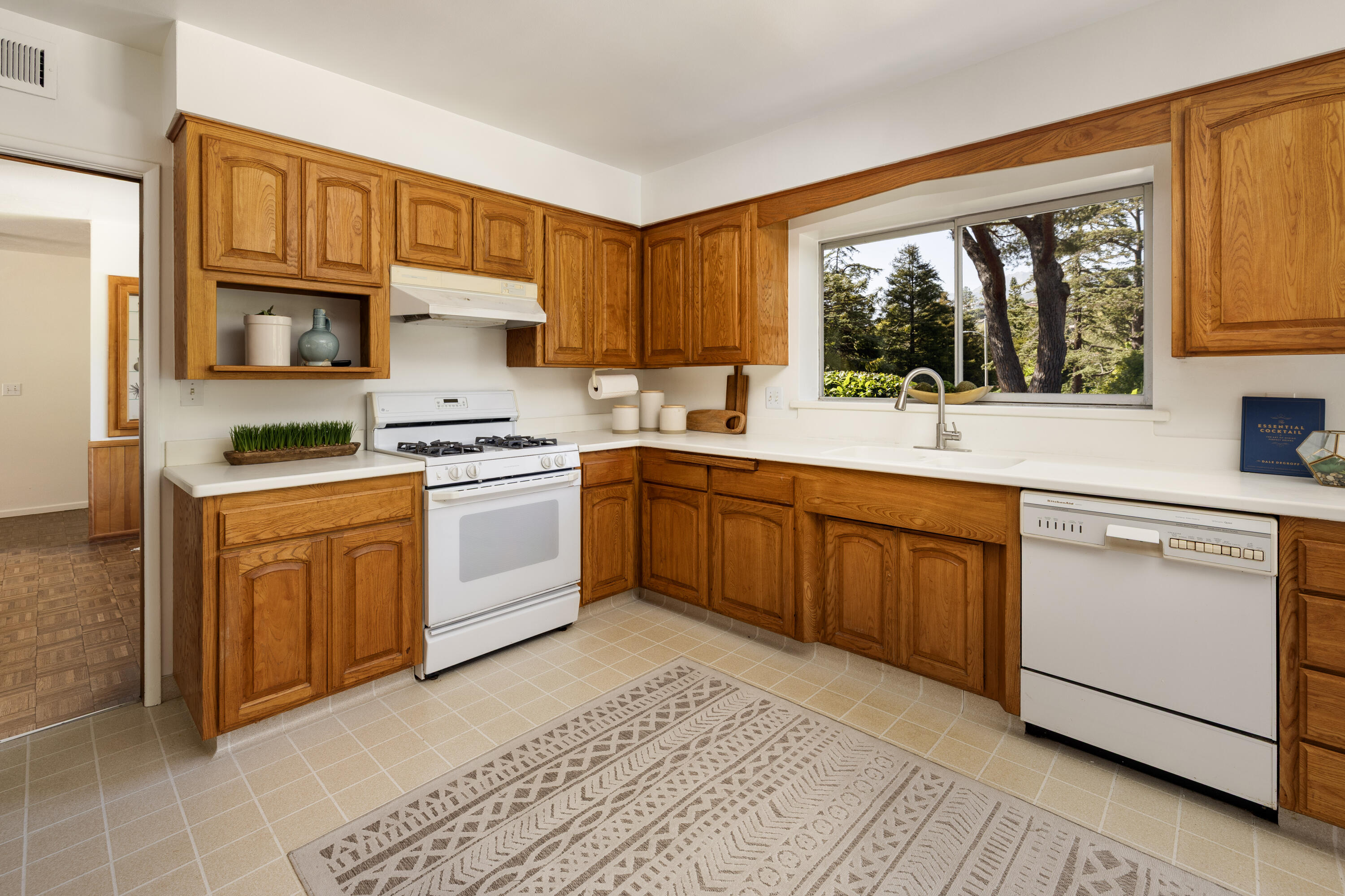 733 Woodland Drive
