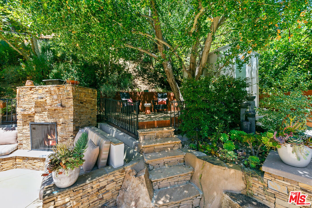3644 Goodland Ave