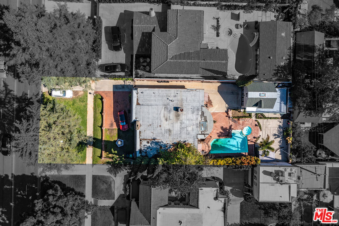 5006 Los Feliz Blvd