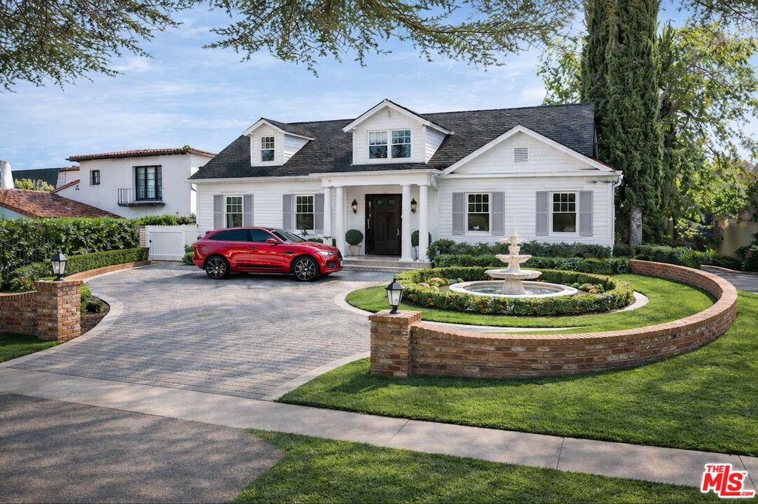 5006 Los Feliz Blvd