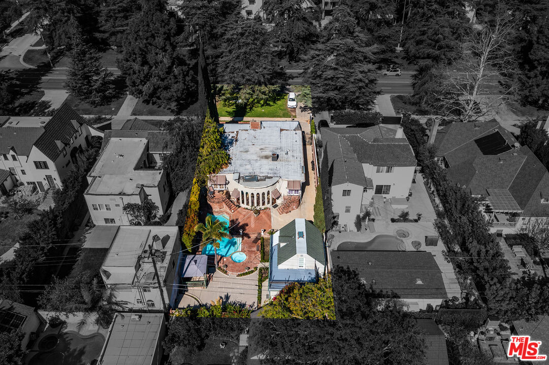 5006 Los Feliz Blvd