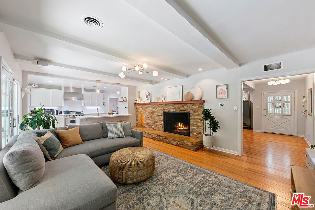 3644 Goodland Ave