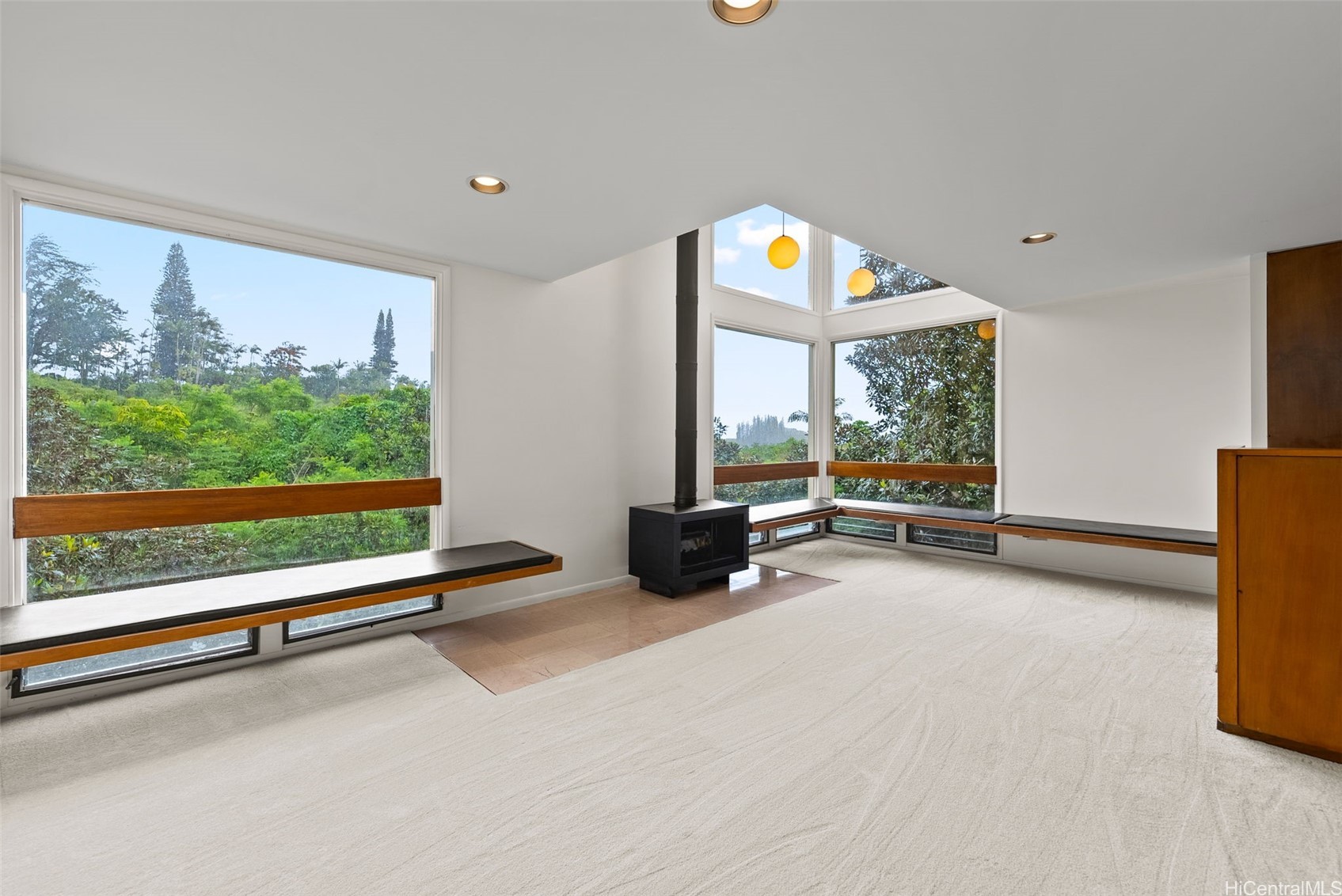 156 Forest Ridge Way