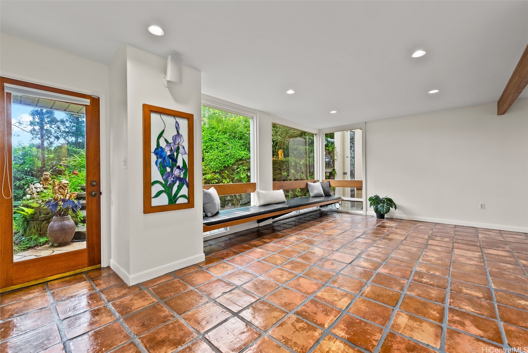 156 Forest Ridge Way