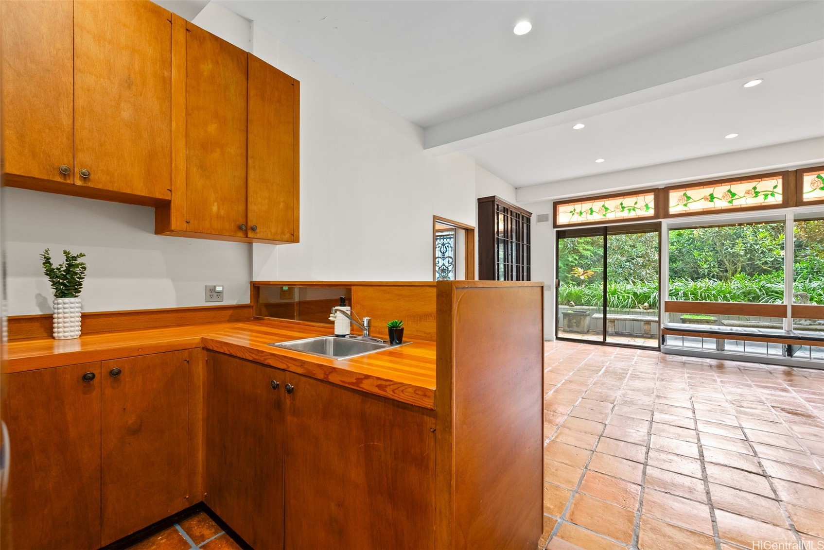 156 Forest Ridge Way