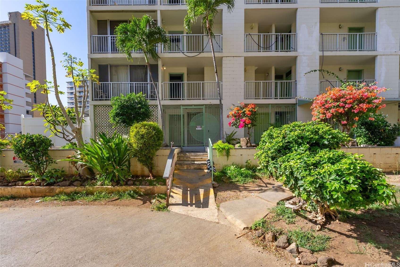 249 Kapili Street 402