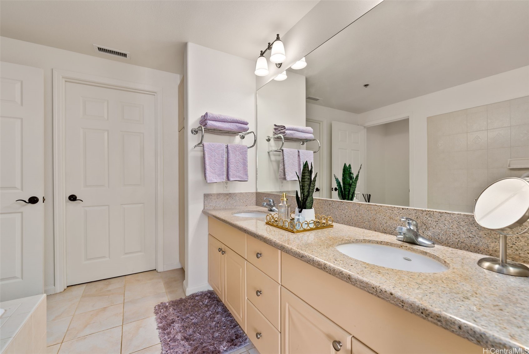 520 Lunalilo Home Road 7411