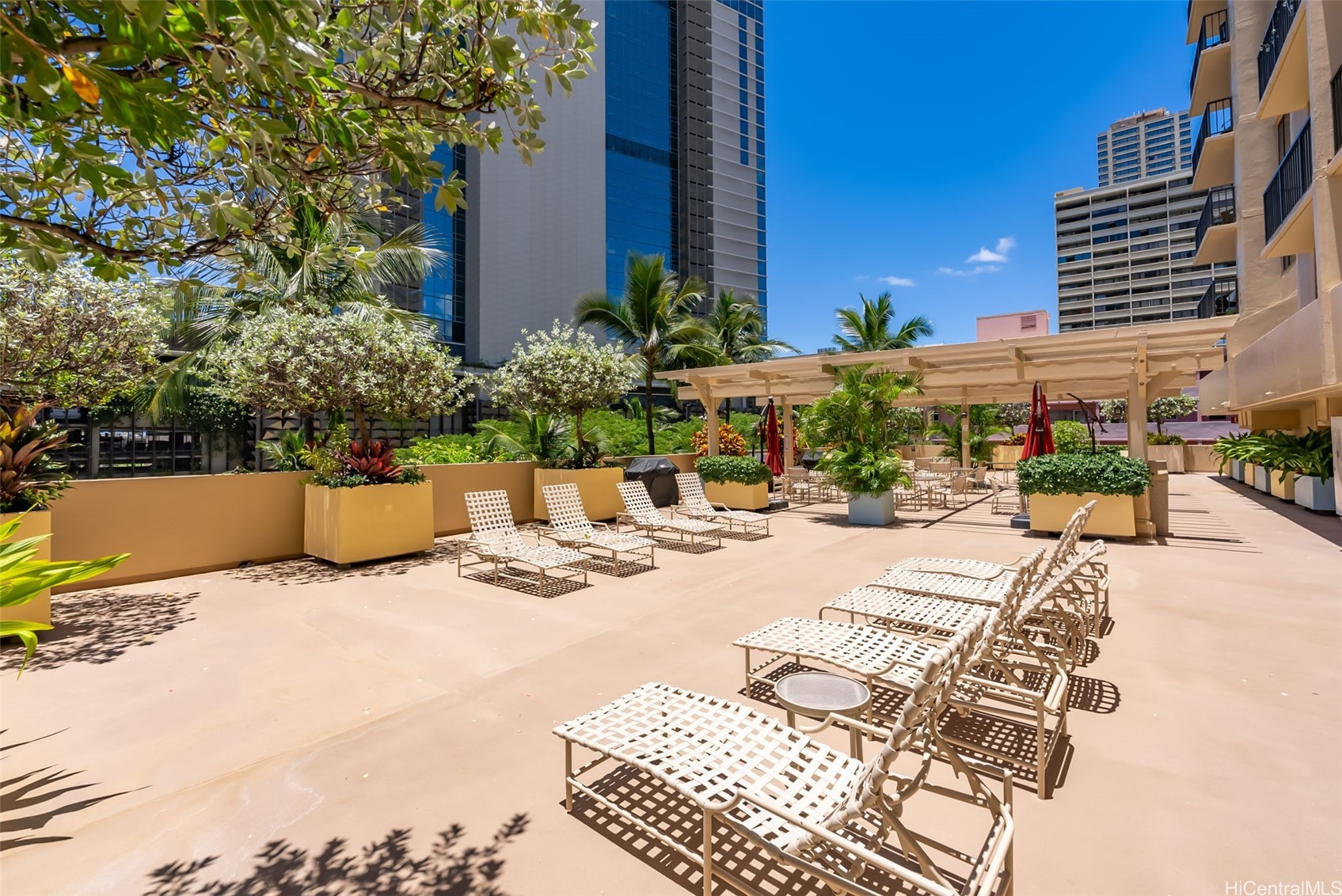 2140 Kuhio Avenue 801