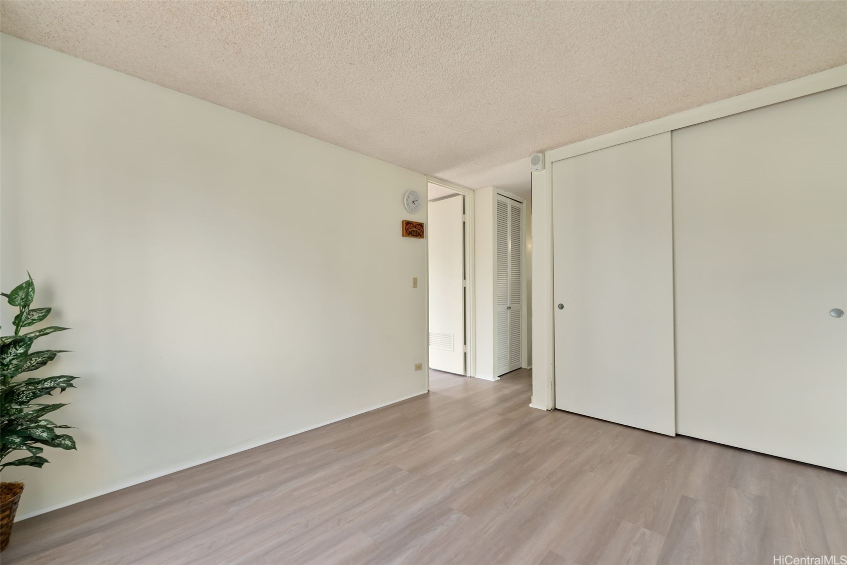 2140 Kuhio Avenue 801