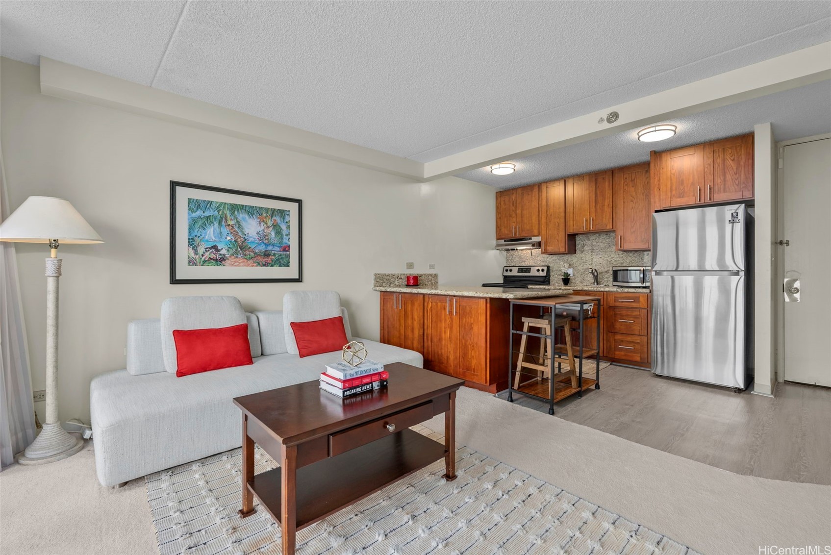 229 Paoakalani Avenue 1008