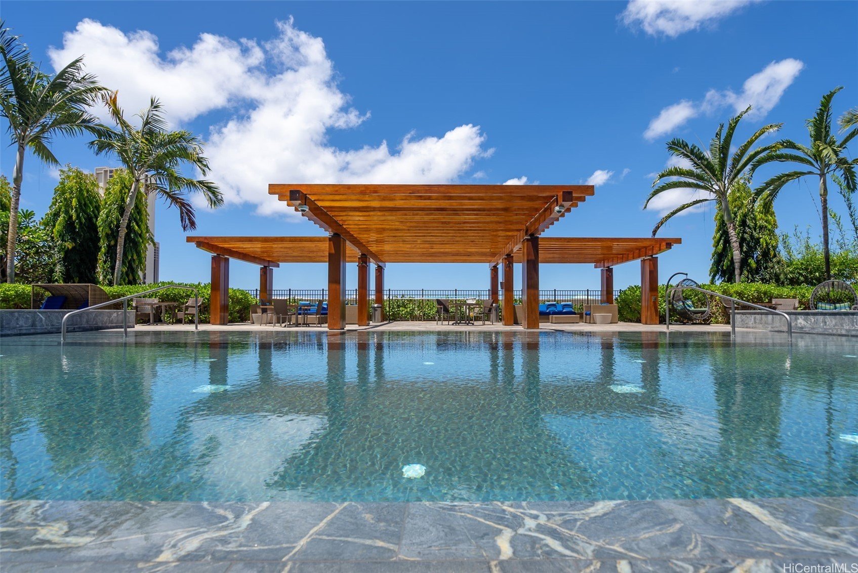 1555 Kapiolani Boulevard 900