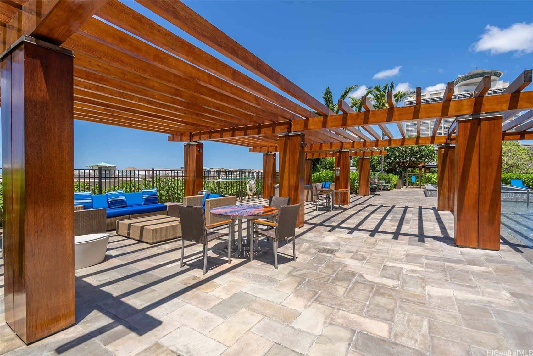 1555 Kapiolani Boulevard 900