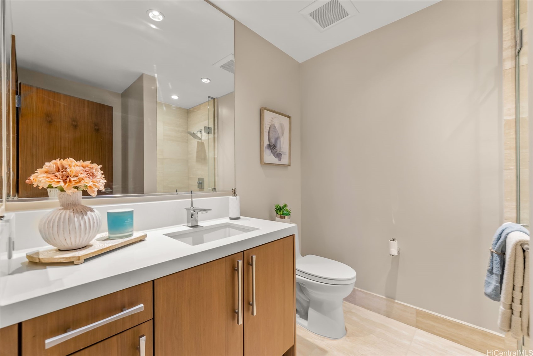 1555 Kapiolani Boulevard 900