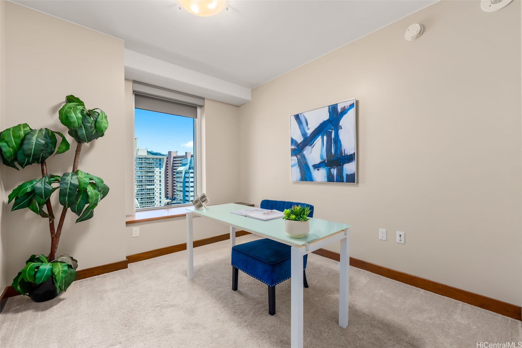 1555 Kapiolani Boulevard 900