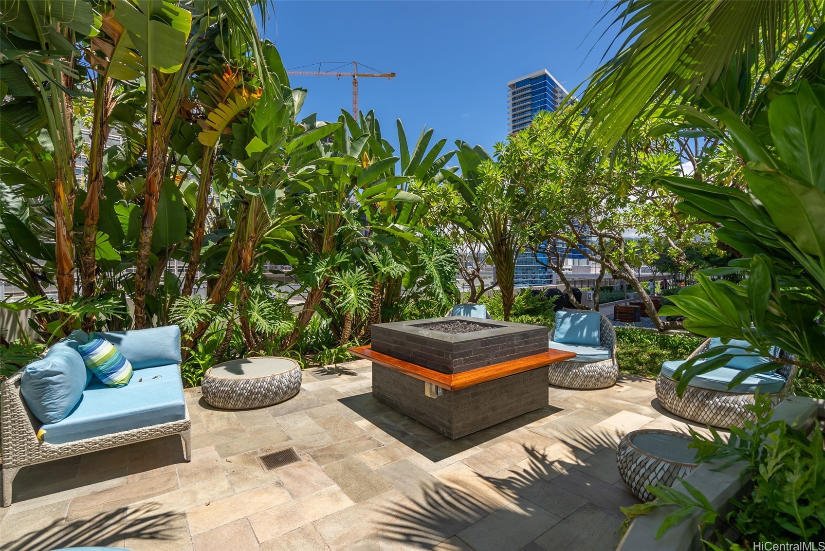 1555 Kapiolani Boulevard 900