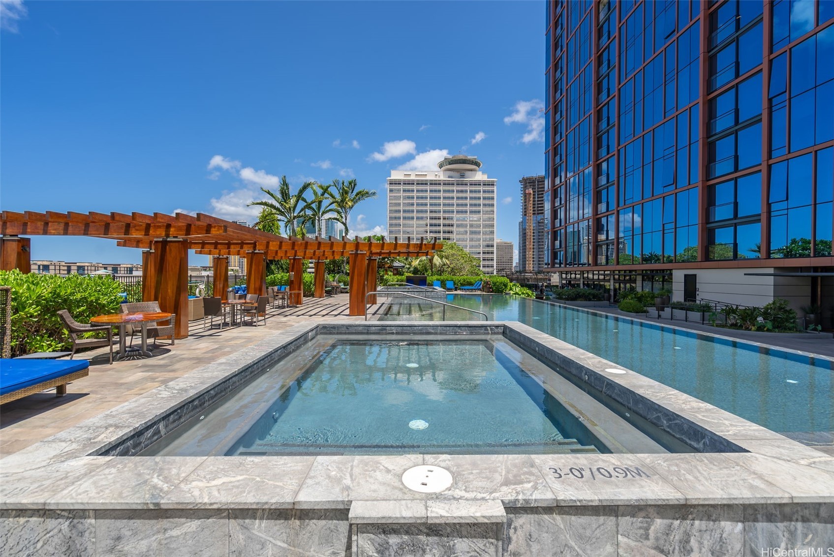 1555 Kapiolani Boulevard 900