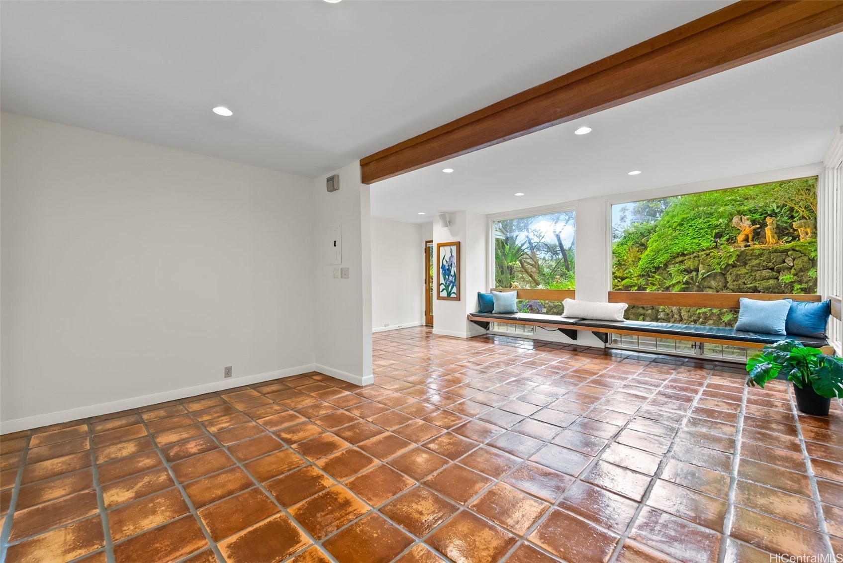 156 Forest Ridge Way