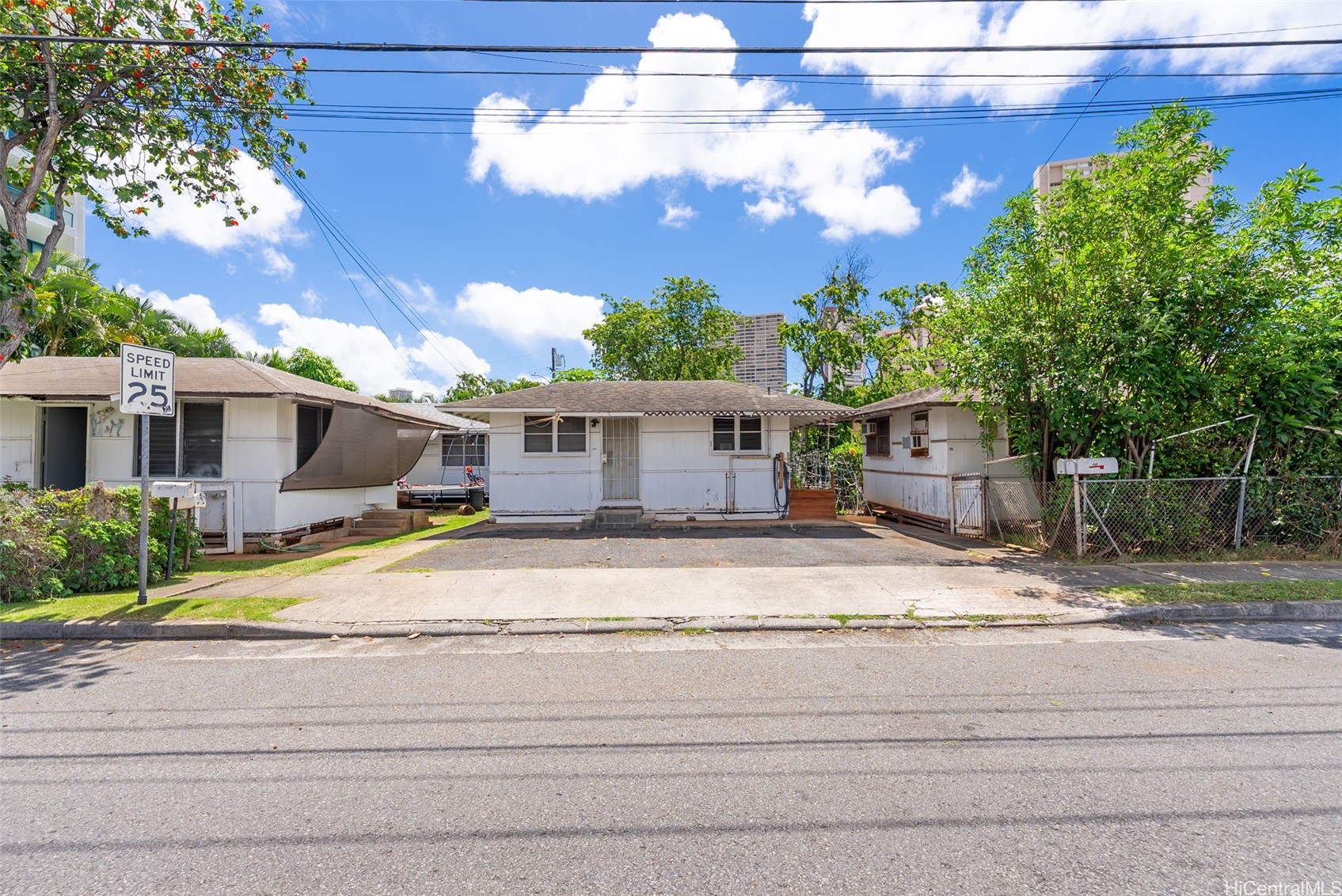 735 Isenberg Street