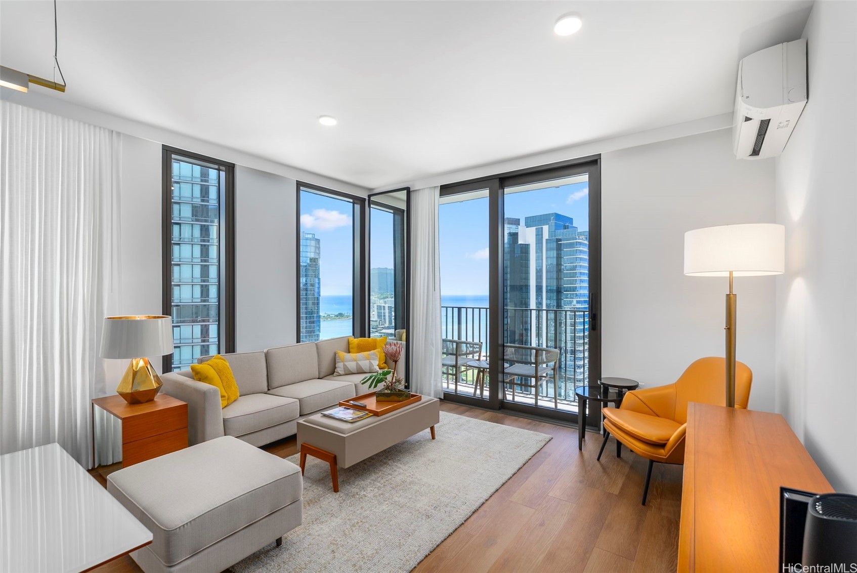 987 Queen Street 3102