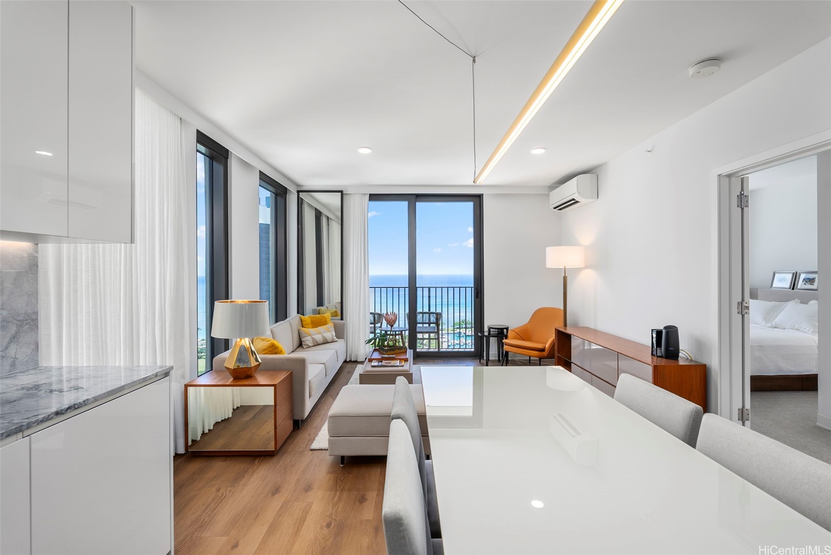 987 Queen Street 3102