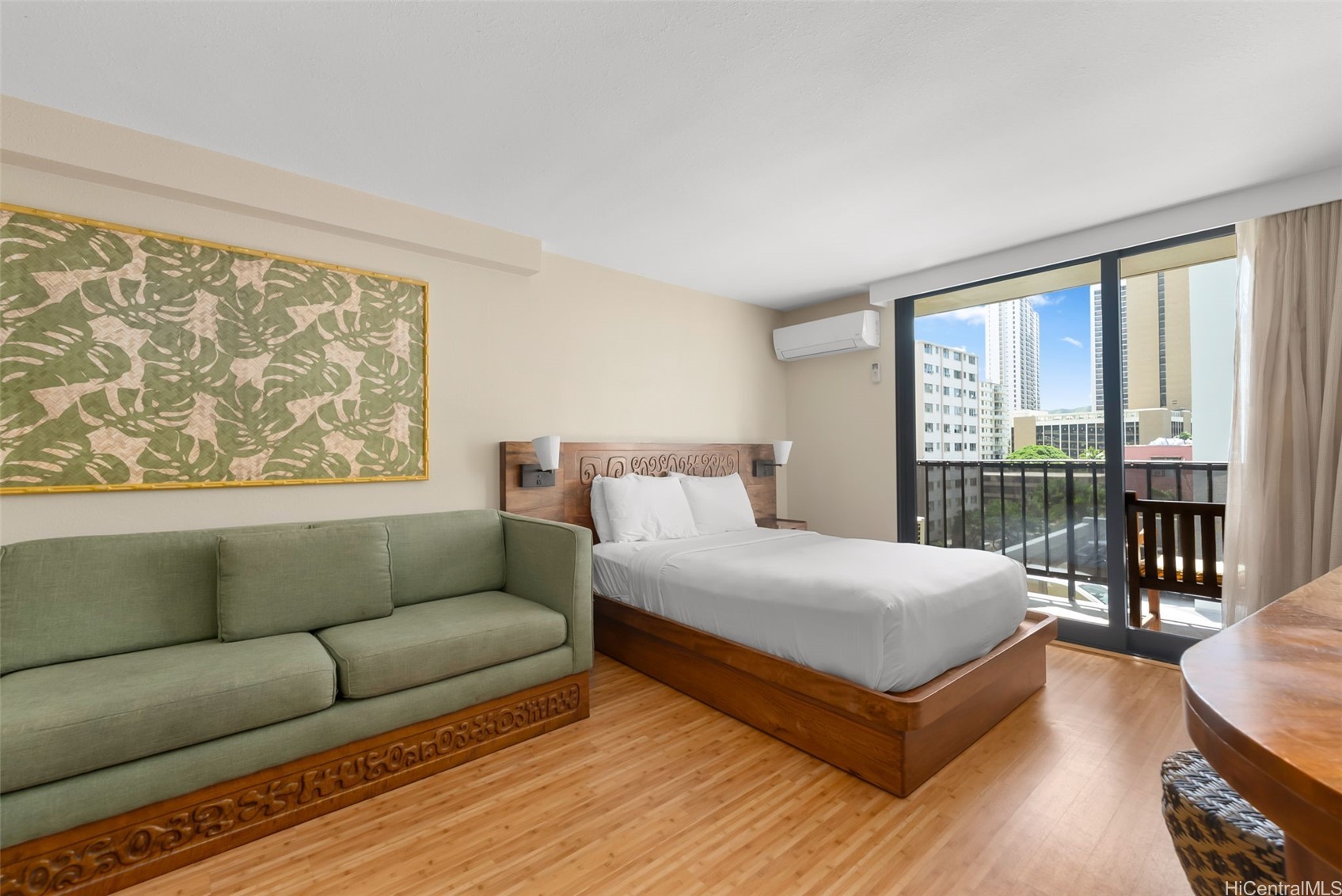 2425 Kuhio Avenue 703