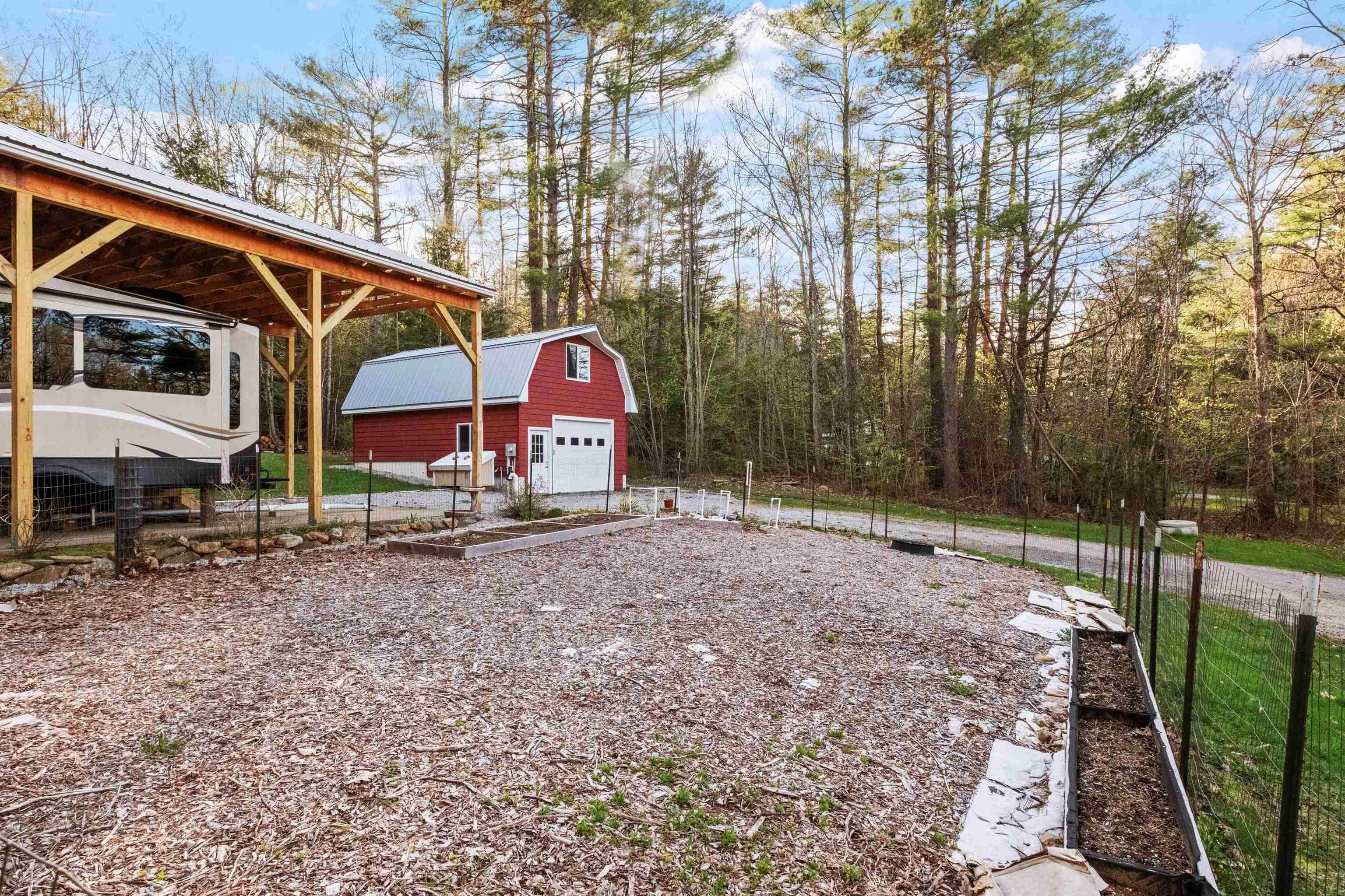 558 Lower Bay Road