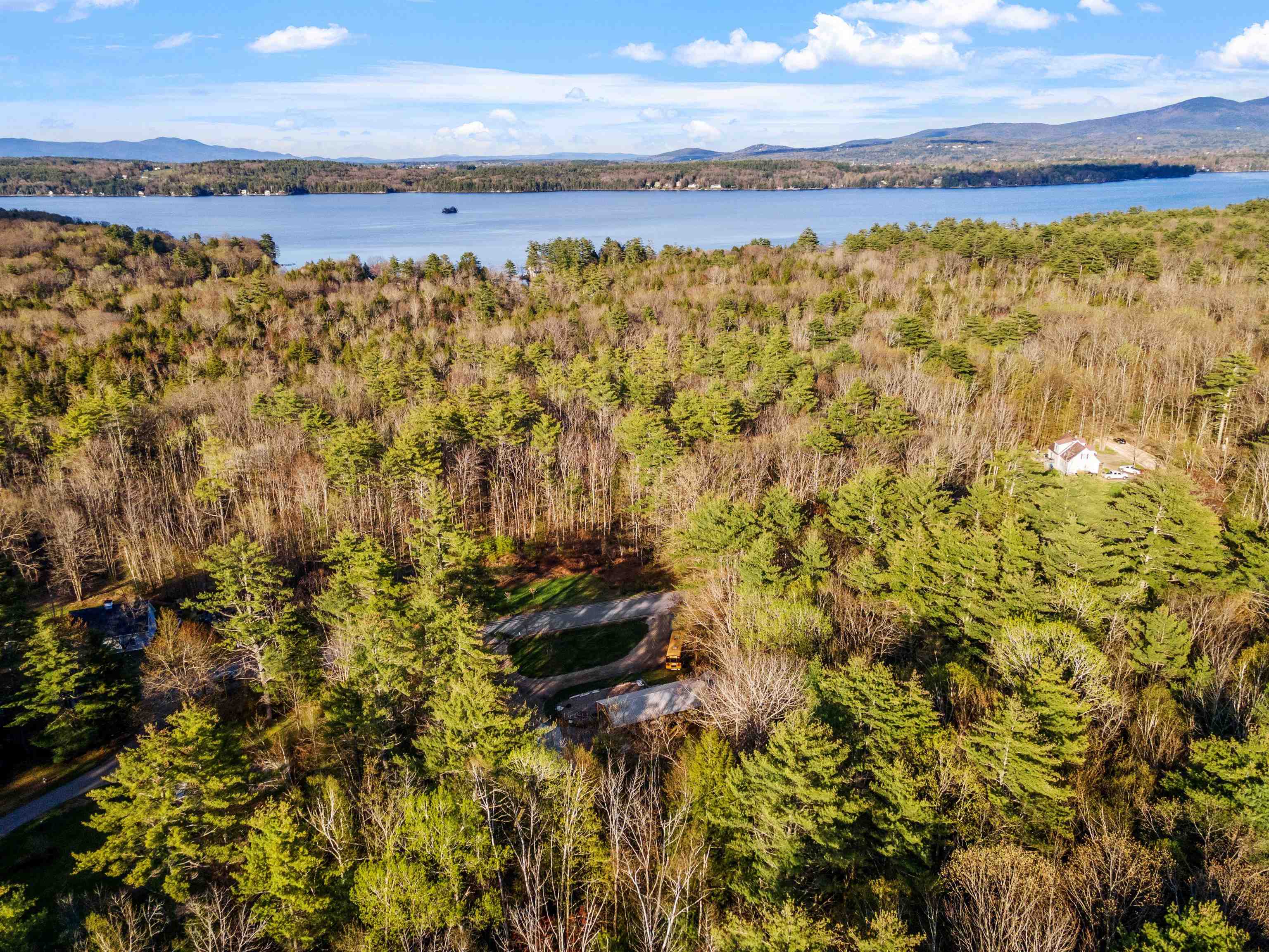 558 Lower Bay Road