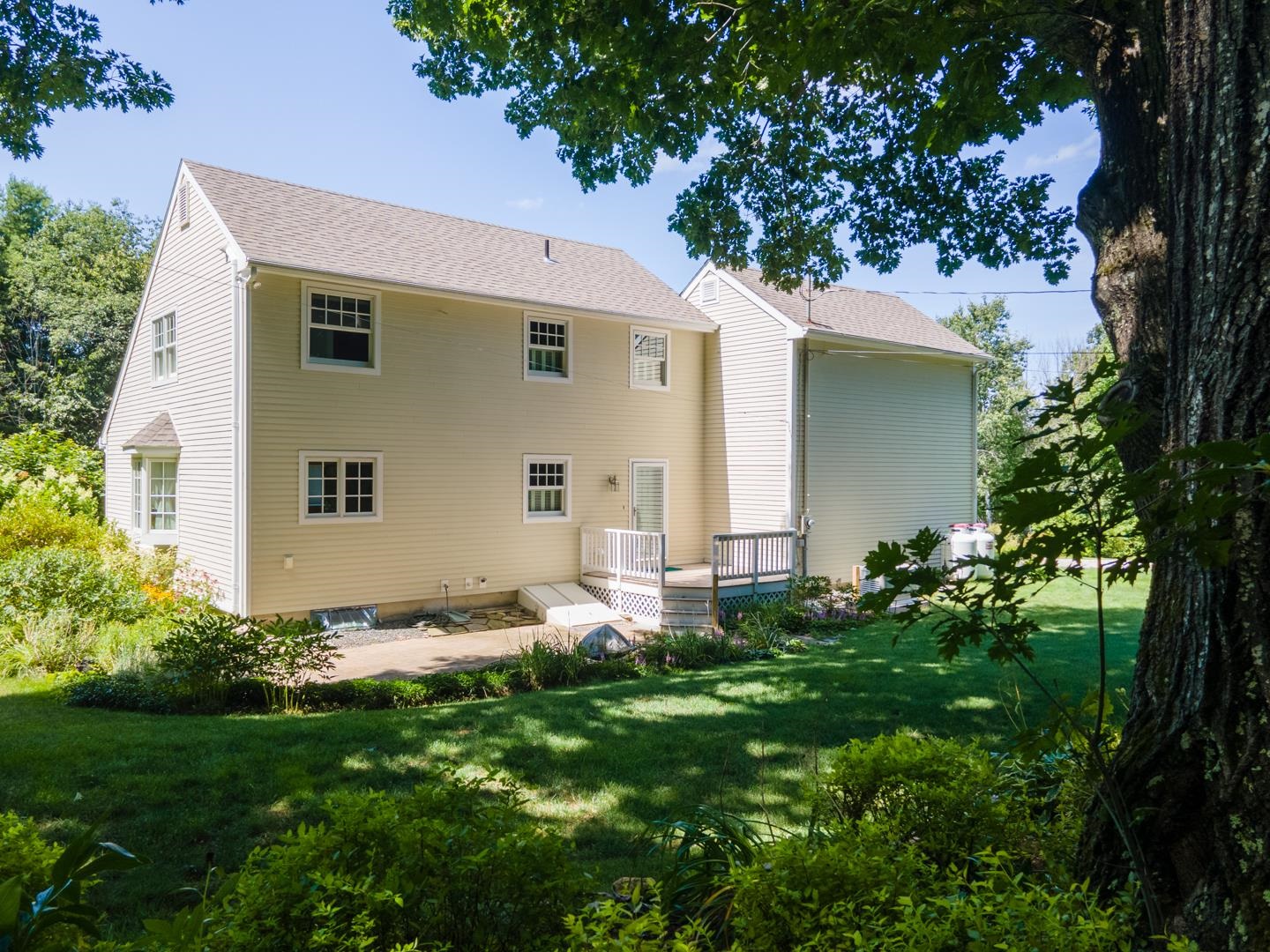 932 Cherry Valley Road