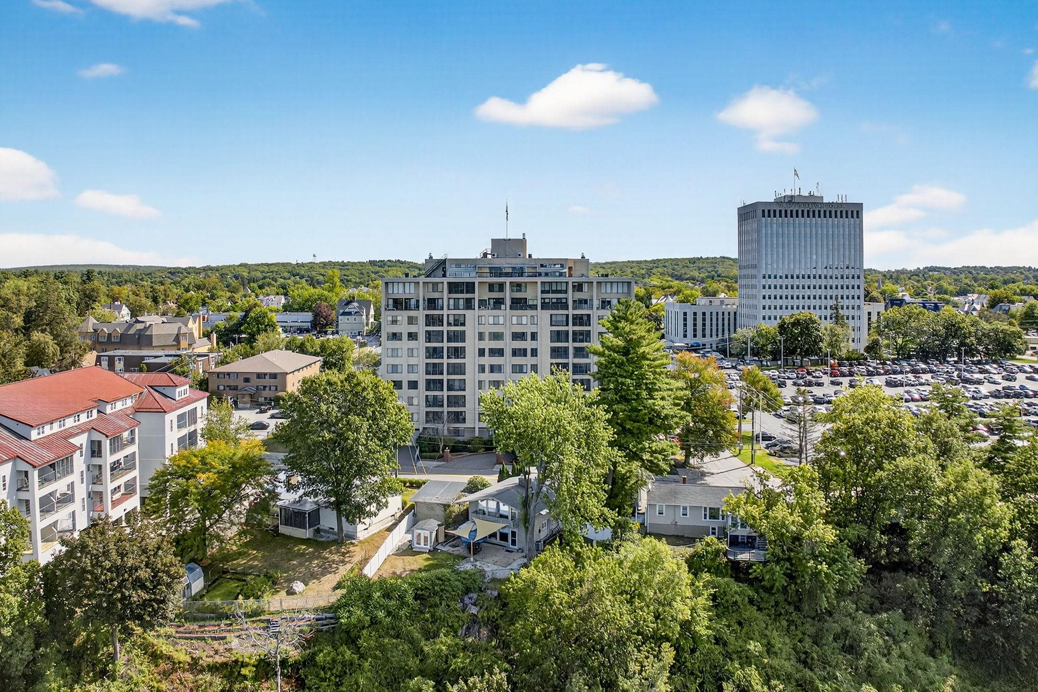 55 River Road Unit: 7G