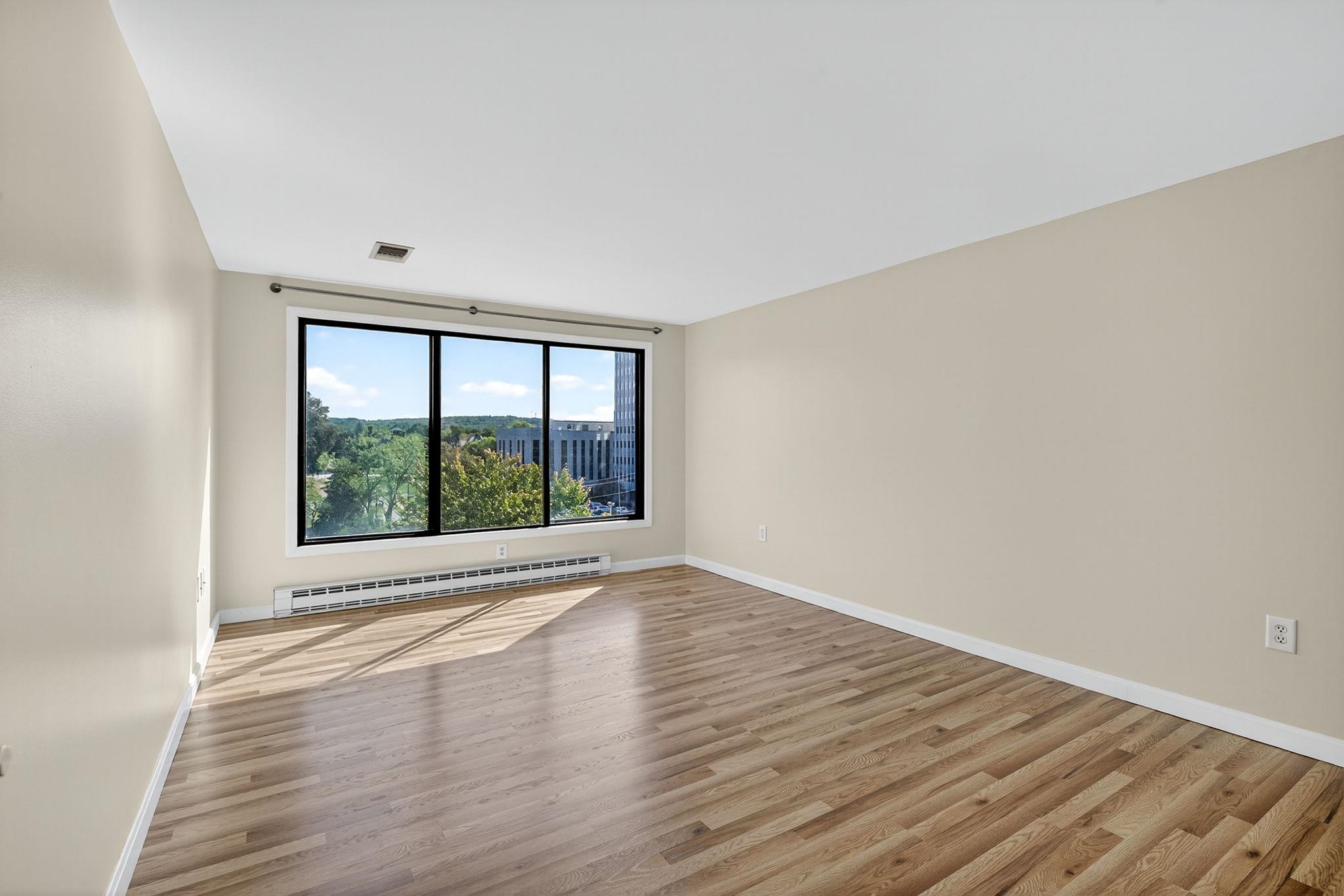 55 River Road Unit: 7G