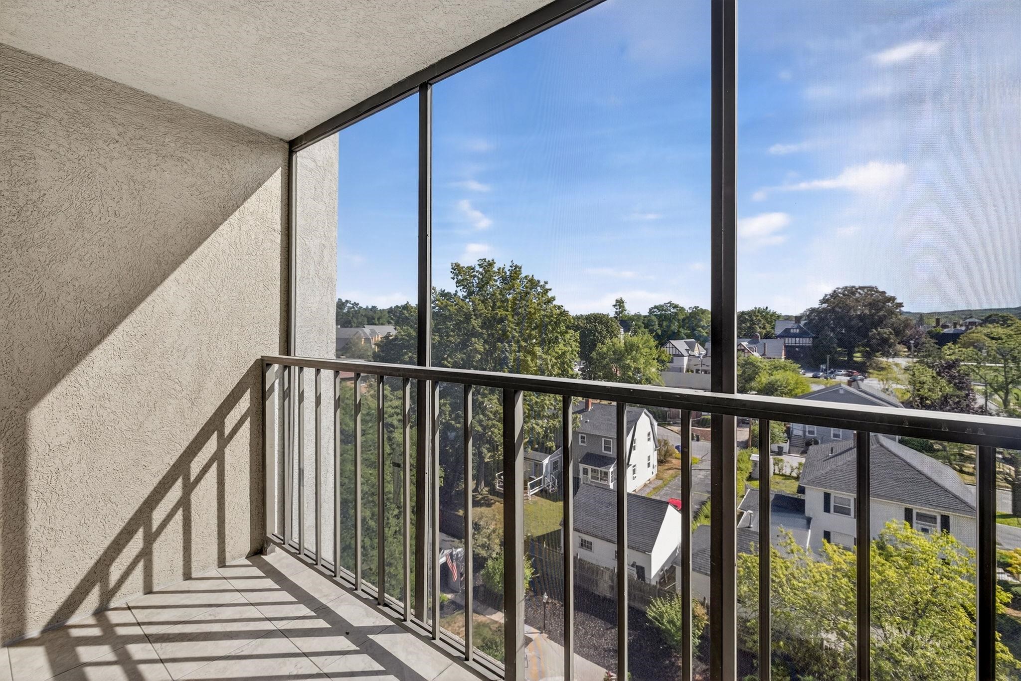 55 River Road Unit: 7G