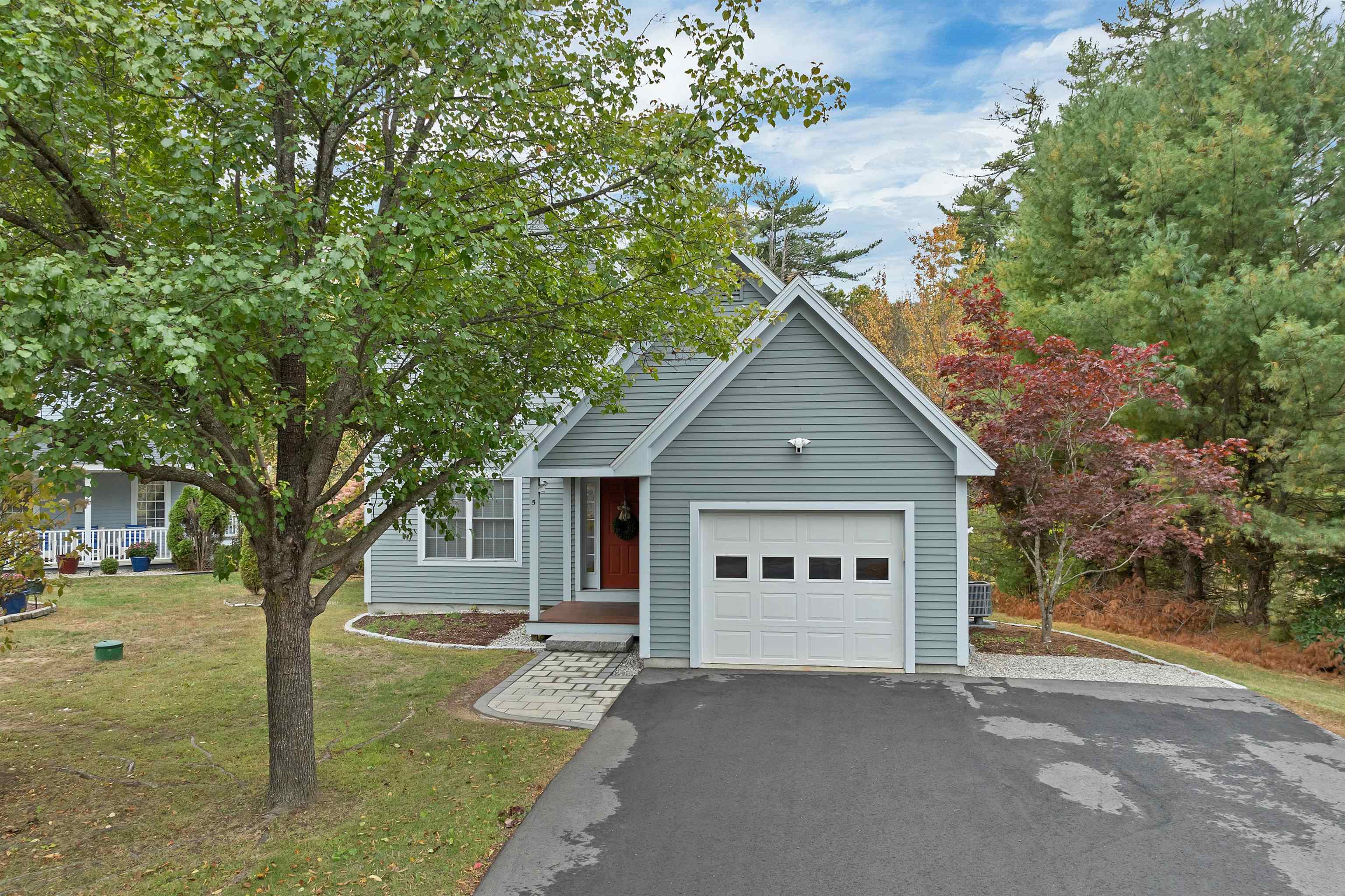 5 Sweetbrier Way