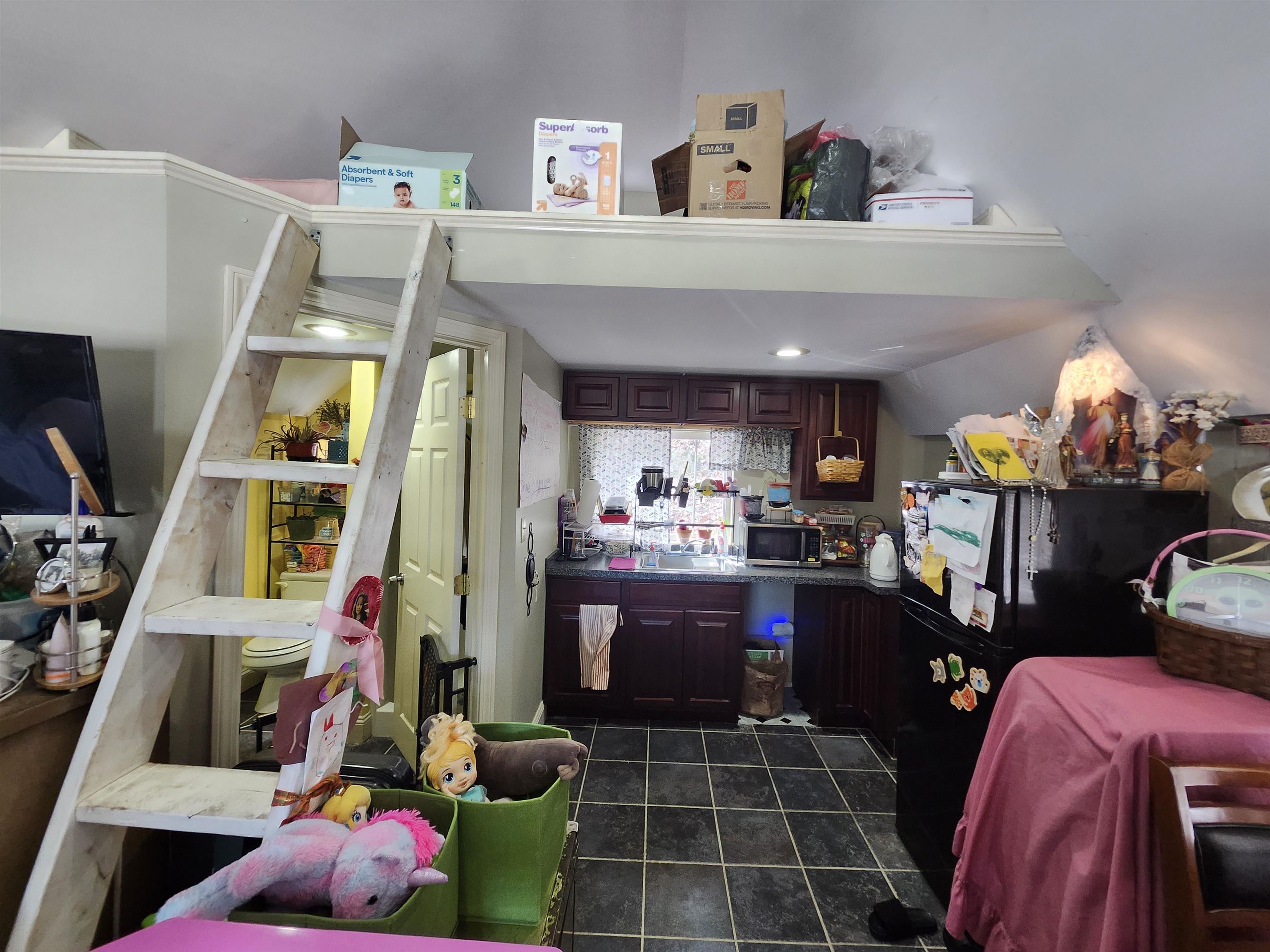 53 Rand Hill Road