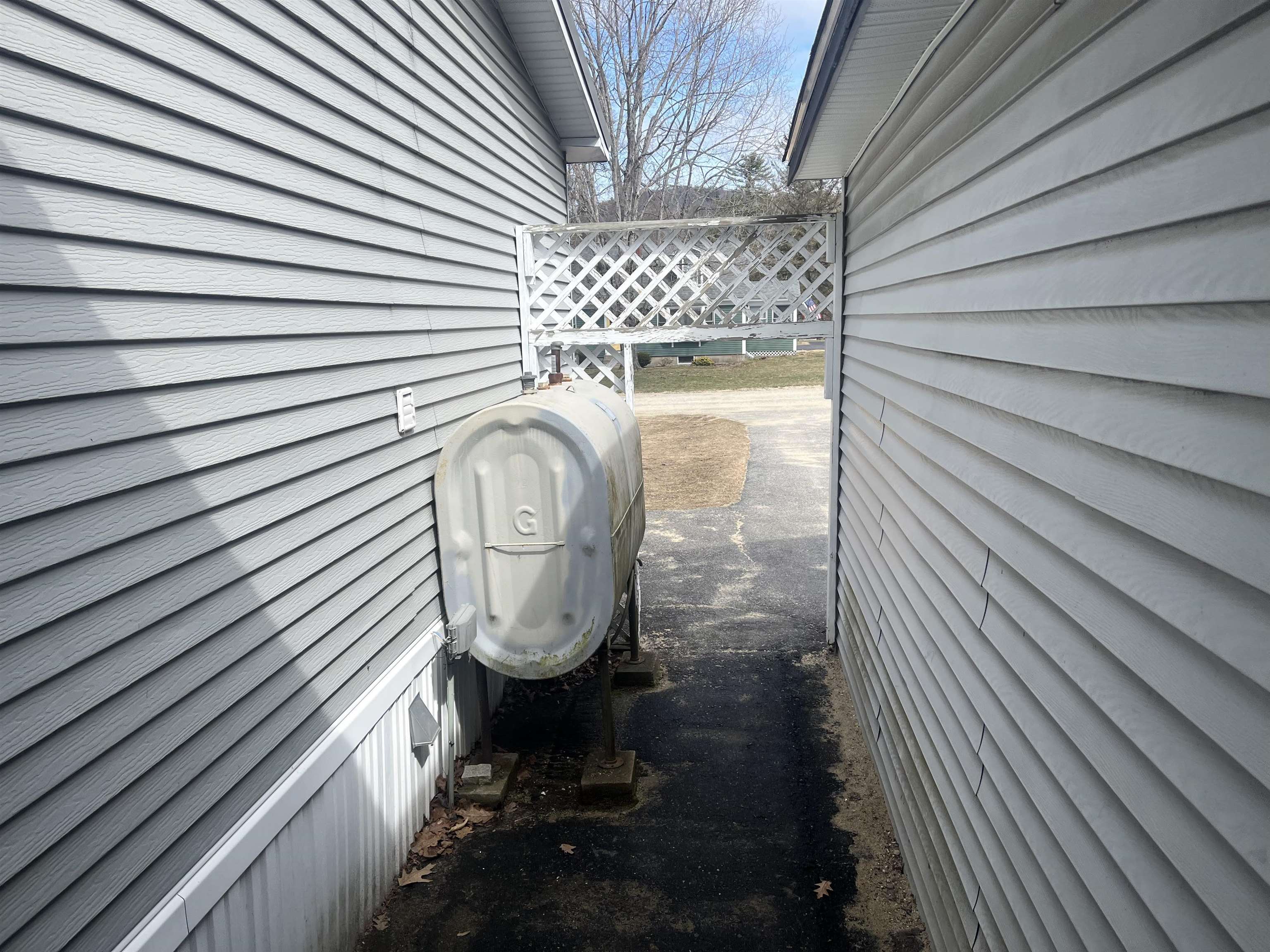 5 Brookside Drive