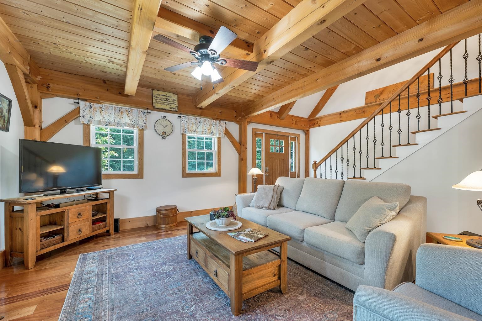 16 Valley View Road